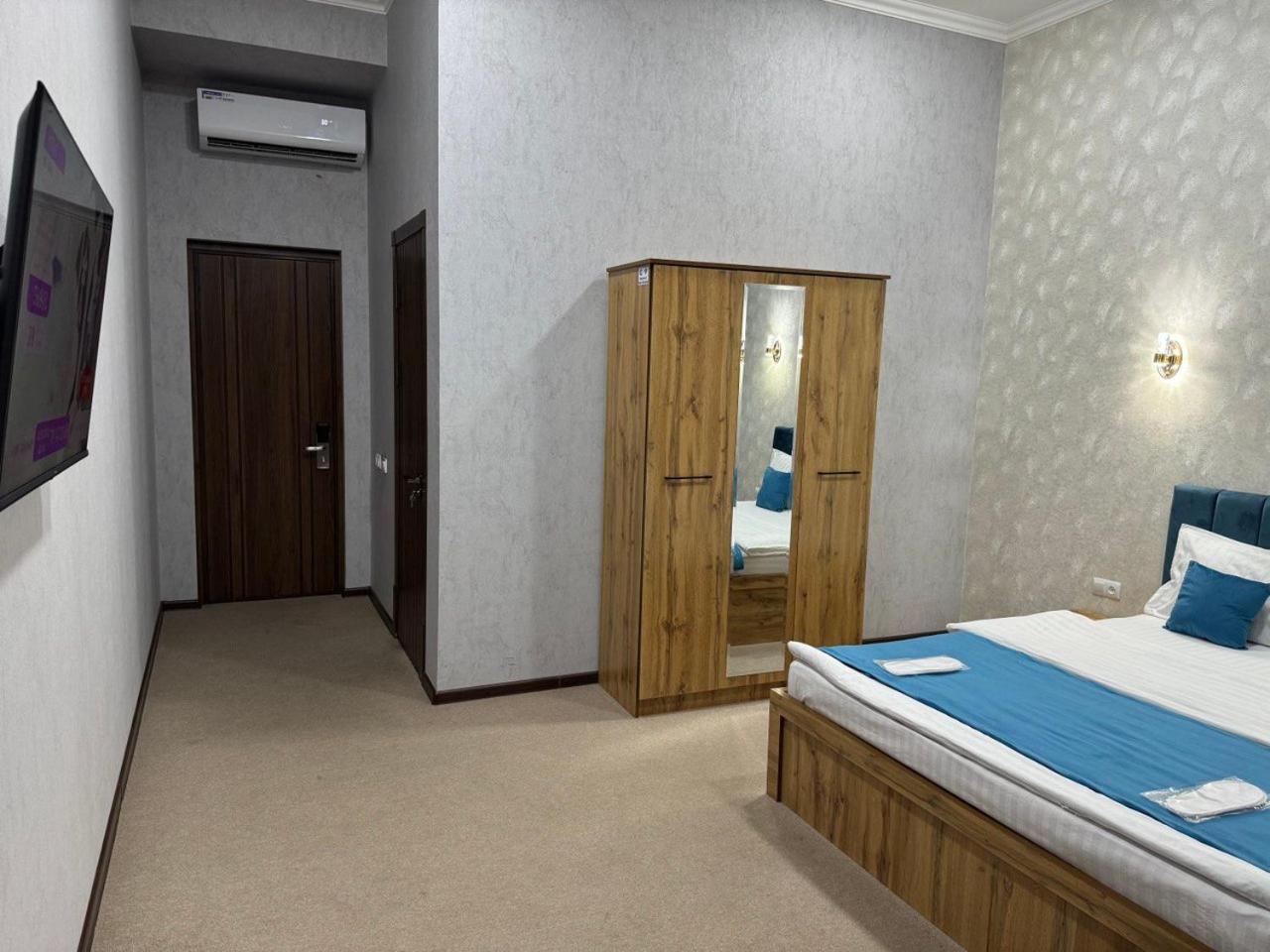 Resident Hotel Tashkent Exterior photo