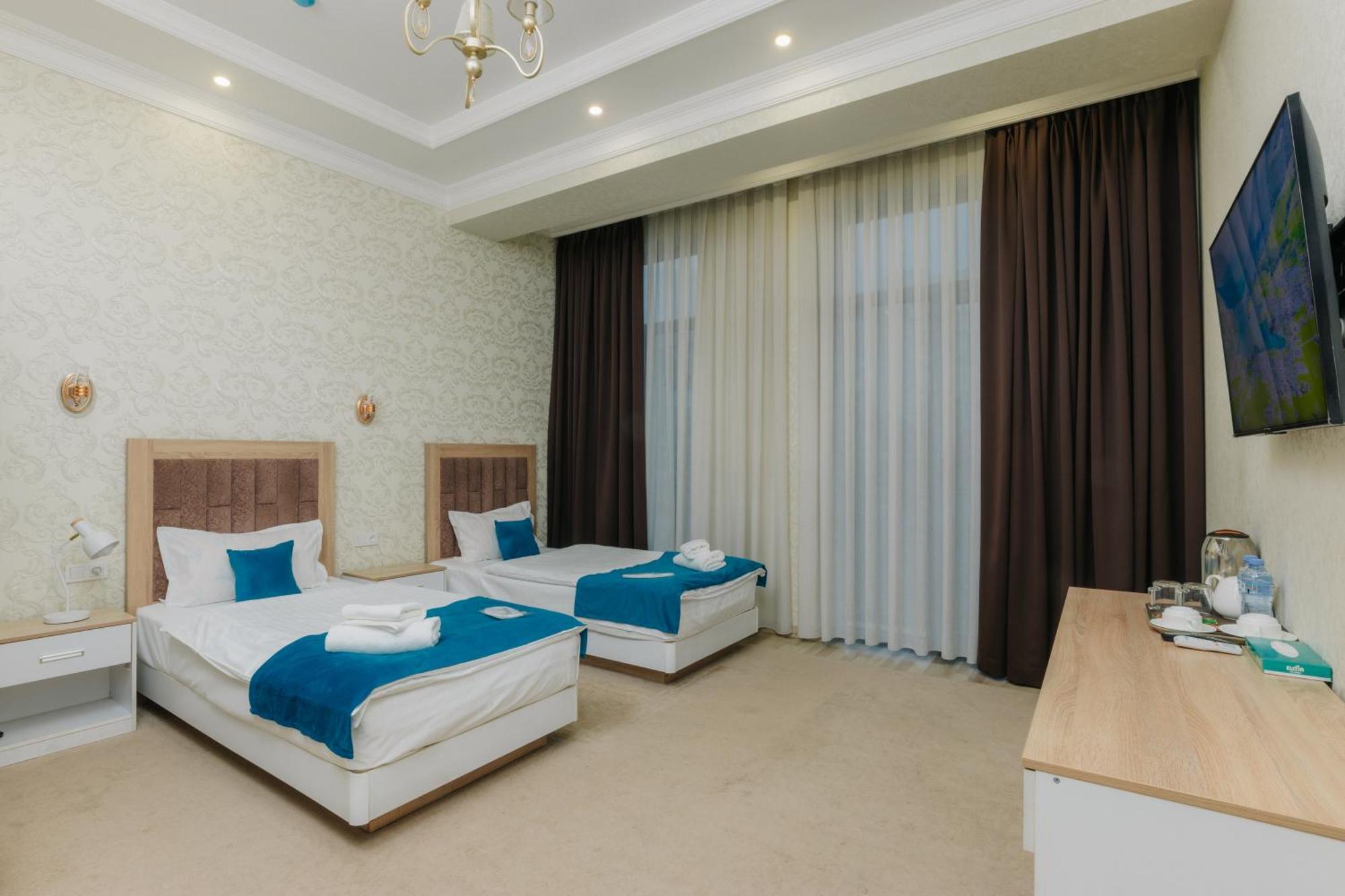 Resident Hotel Tashkent Exterior photo